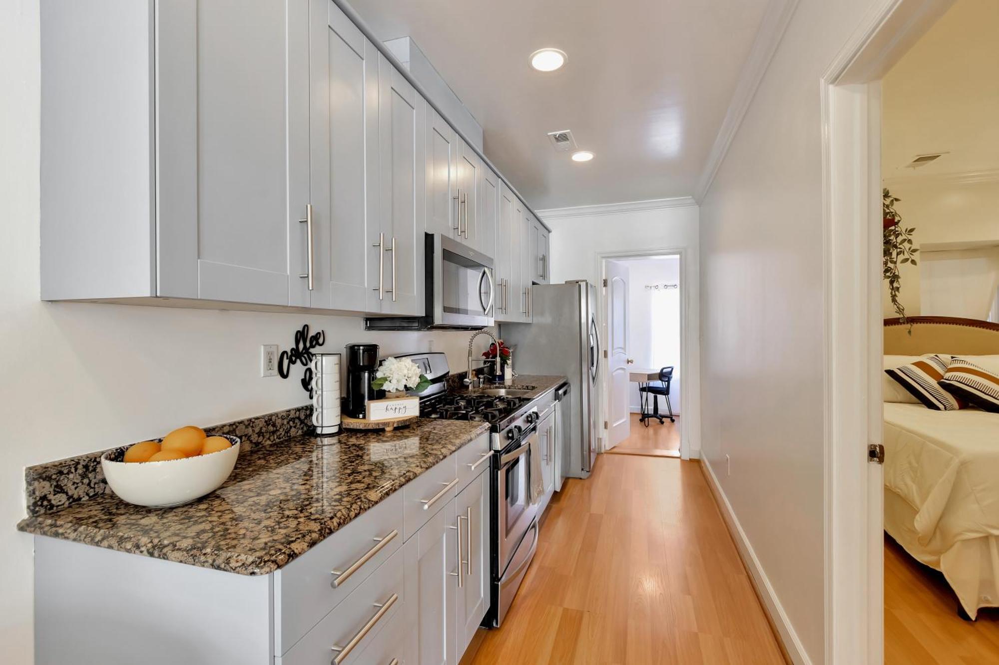 Dc A Lovely Urban Oasis Condo Washington Bagian luar foto